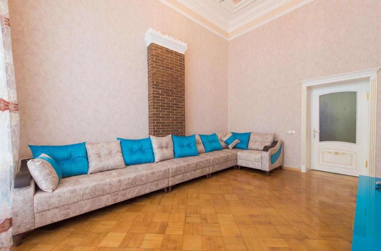 Stay Inn Lovely City Center Apartment 바쿠 외부 사진